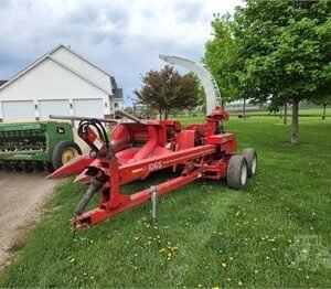 Gehl 1060 1065 Forage Harvester