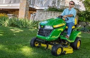 Deere X330, X350, X354, X370, X380, X384, X390, X394 Riding Lawn Manual