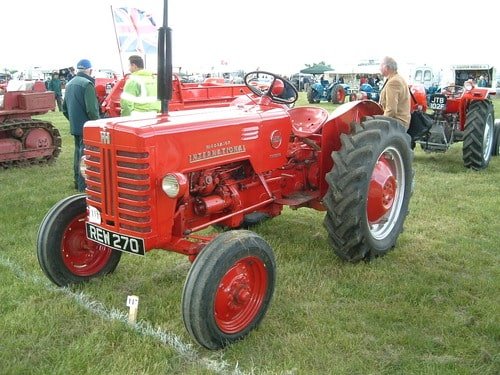 Ih International Harvester Mccormick B275 & B250 Tractors Service Manual