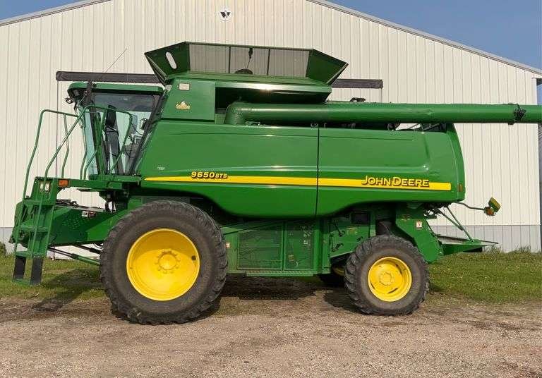 John Deere 9650 STS and 9750 STS Combines Diagnosis and Tests Manual