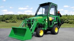 John Deere 1023e 1026r Compact Utility Tractors Owners Manual