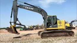 John Deere 225DLC Excavator Operation & Test Technical Manual